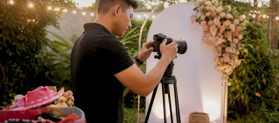 Photo booth camera and studio lighting setup